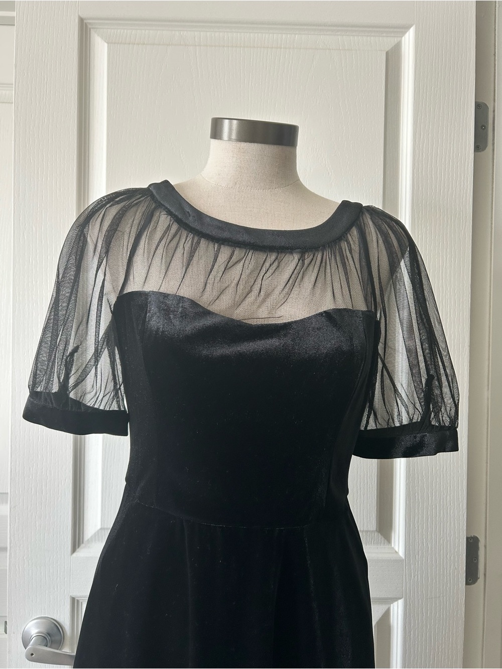 Maggy London Lyra Illusion in Velvet black dress Midi Dress - Picture 8 of 13